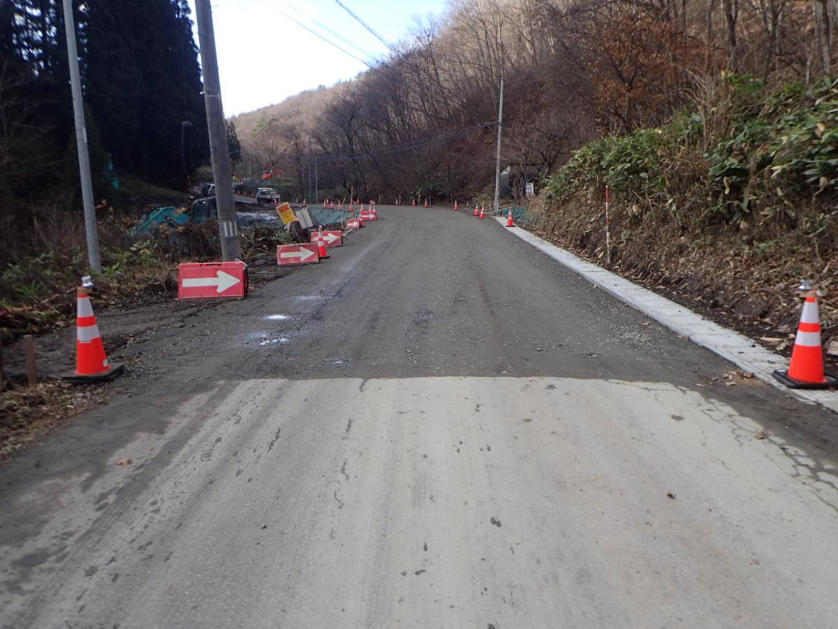 市道向田川又線道路改良工事